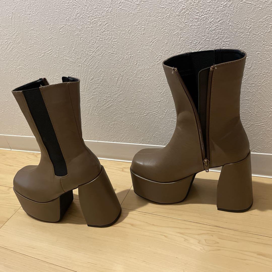 ブラウン 厚底ハイヒールブーツ