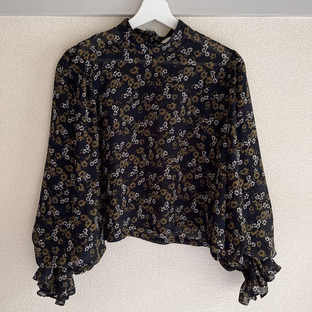 セール品 CLANE CROWD FLOWER TOPS クラネ comunidadaledar.org