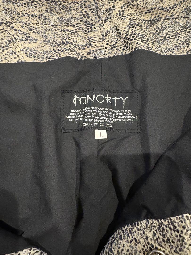 MINORITY マイノリティ パイソン柄 ヘビ柄 ハーフパンツ サイズL MINORITY マイノリティ パイソン柄 ヘビ柄 ハーフパンツ サイズL