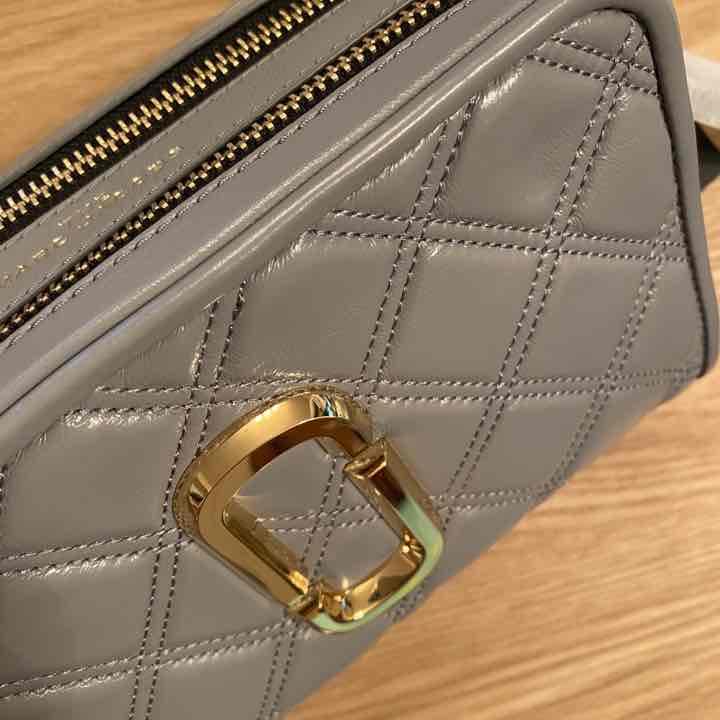 スグ届く❗️ 2way ショルダーバッグ 保存袋付 qbS8H-m87052549040 新品未使用 マークジェイコブス 大得価