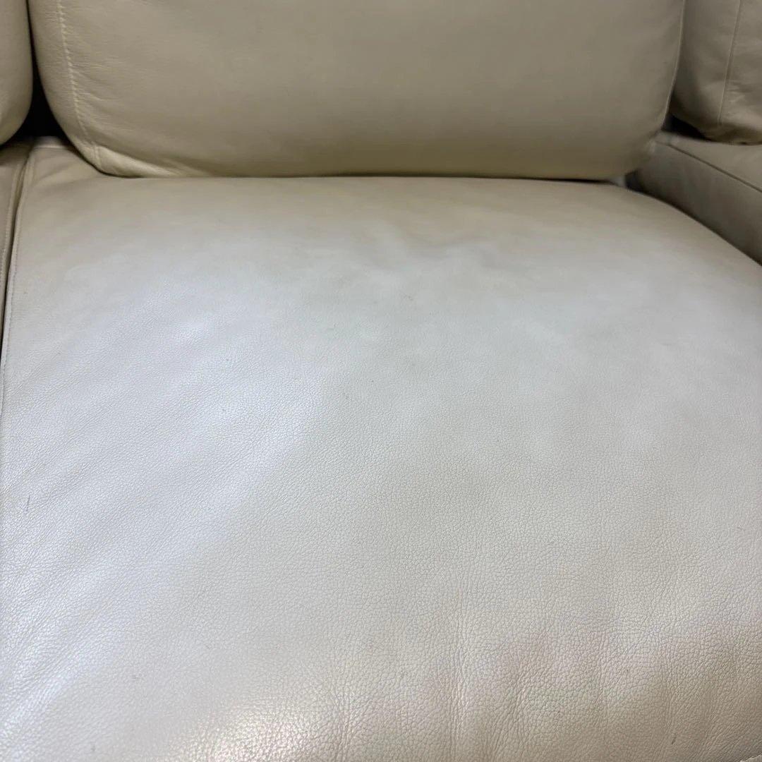 本革ソファー目立った傷や汚れなし