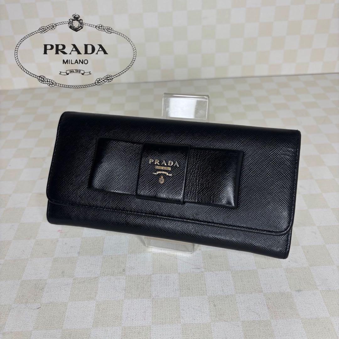 極美品　PRADA プラダ　長財布　二つ折り　M07