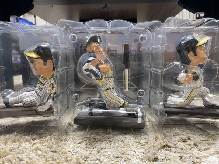 阪神タイガース 佐藤輝明選手 中野拓夢選手 青柳晃洋選手ボブルヘッド人形
