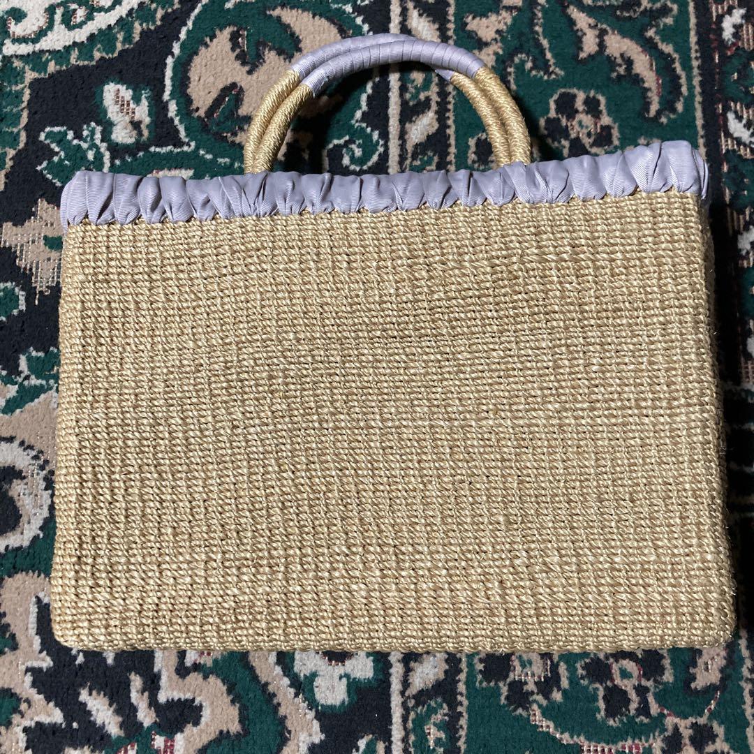 Accommodeアコモデジャスミンカゴバックラフィアトートディズニー刺繍 Accommodeアコモデジャスミンカゴバックラフィアトート