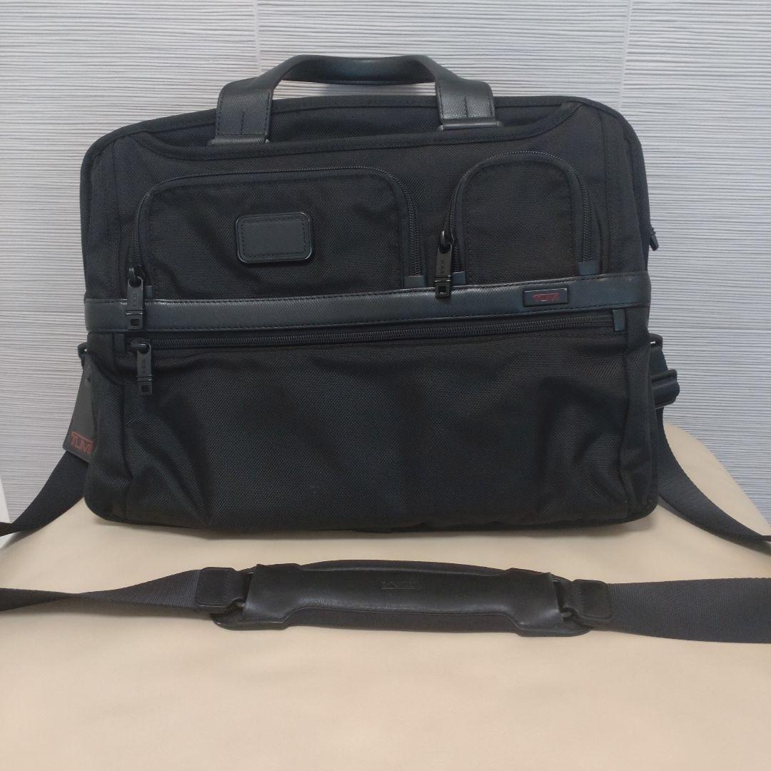 TUMI トゥミ 2WAY エクスパンダブルブリーフケース  中古品