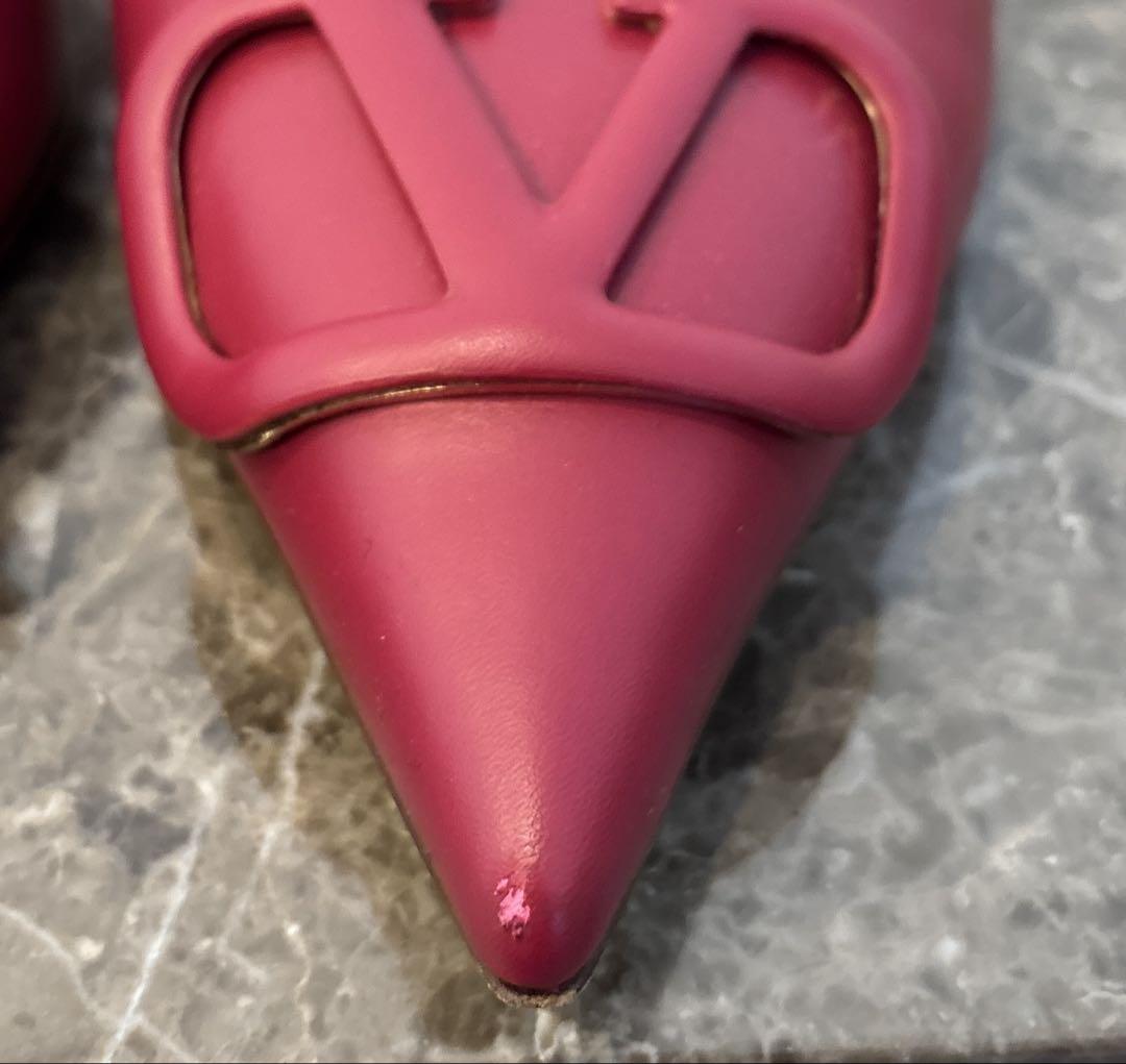VALENTINOGARAVANIヴァレンチノガラバーニ　Vロゴ　ハイヒール37 VALENTINOGARAVANIヴァレンチノガラバーニ Vロゴ ハイヒール37