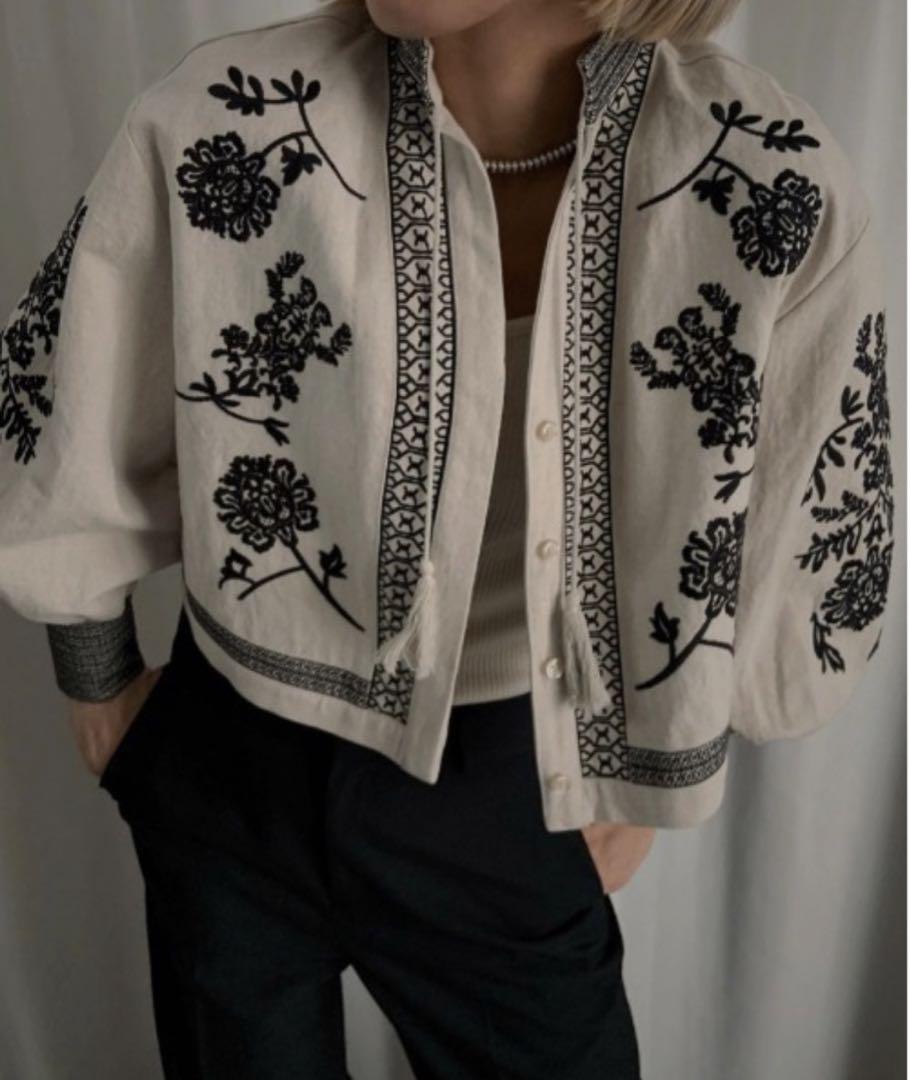 MEDI VINTAGE FLOWER EMBROIDERY SHIRT