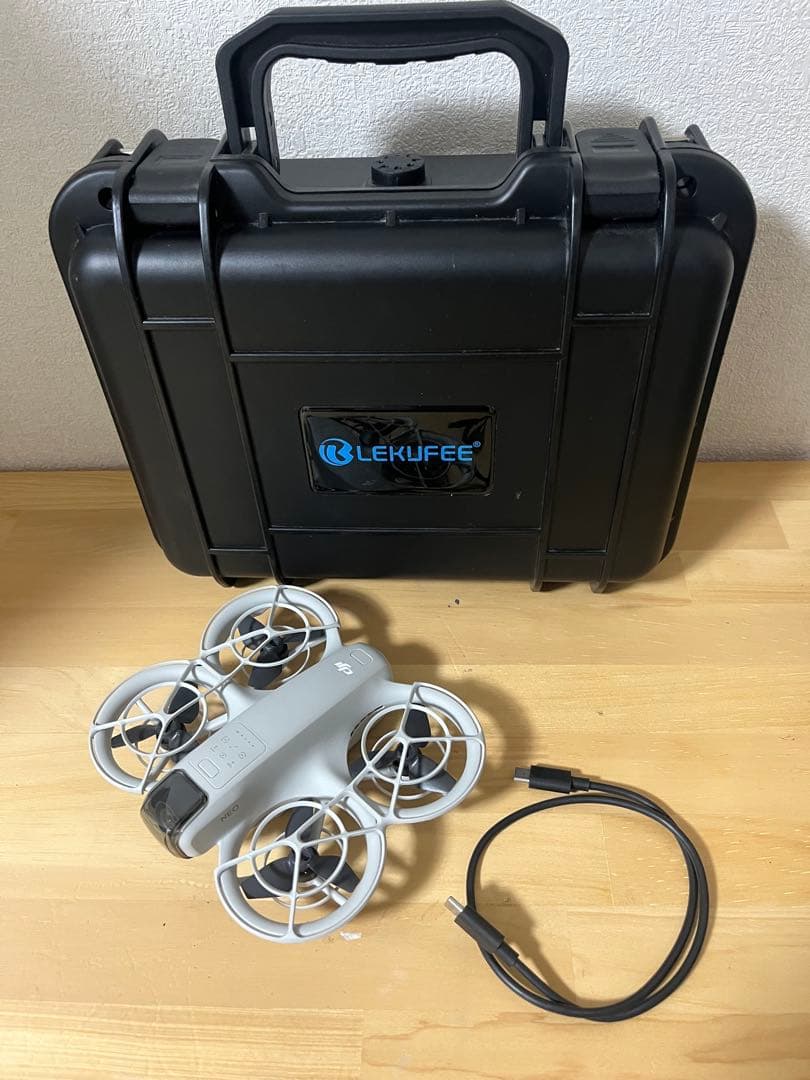 dji NEO ケース付