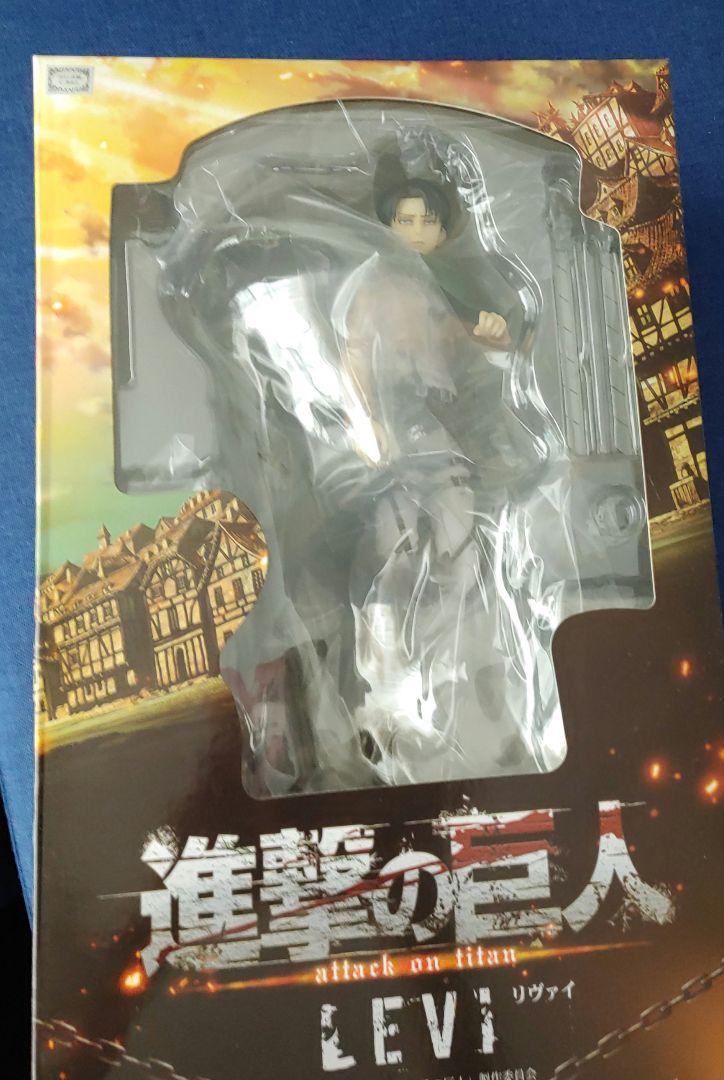 進撃の巨人 リヴァイ 1/7 完成品フィギュア[プルクラ]《在庫切れ》