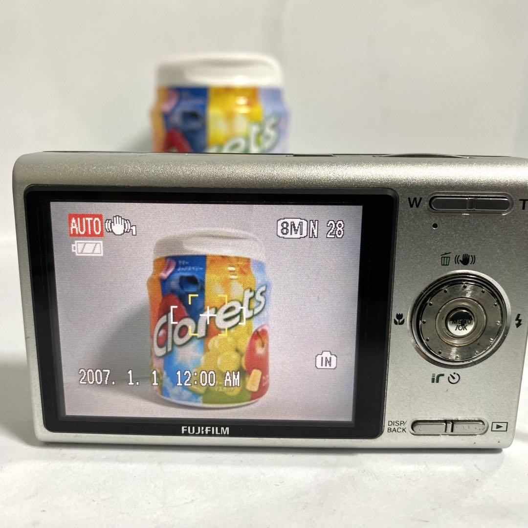 FUJIFILM フジフィルム FinePix Z100fd ブラック ホワイト