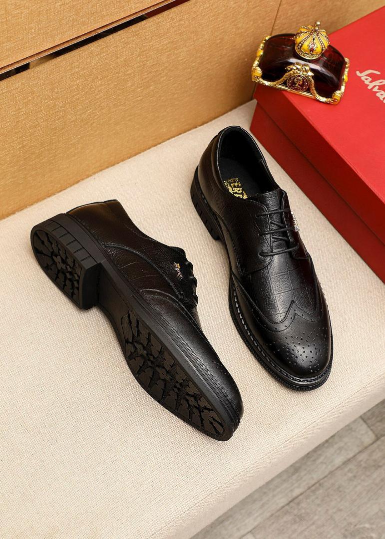 美品 Ferragamo フェラガモ メンズ ビジネスシューズ 牛革 ブラック