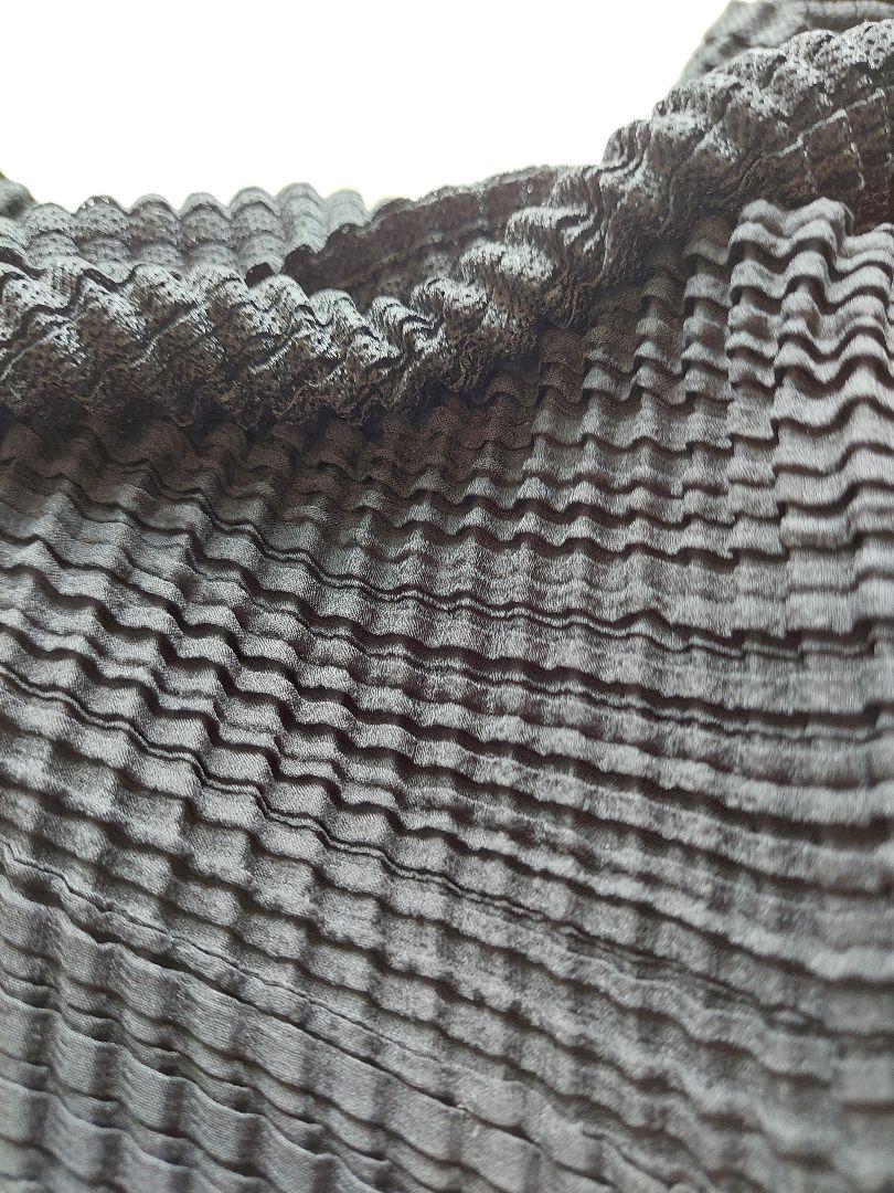 イッセイミヤケ ISSEY MIYAKE, 袖のみがレース、全体ワッフル