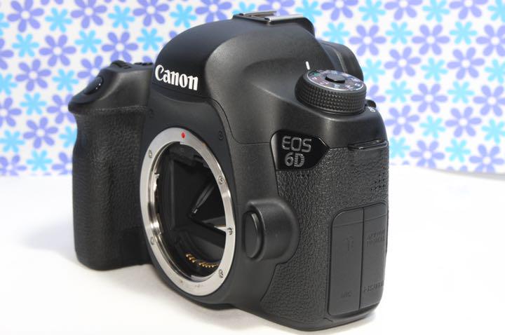 極美品 red heart Canon EOS 6D トリプルレンズセット red heart 標準 極美品 red heart Canon EOS 6D トリプルレンズセット red heart 標準