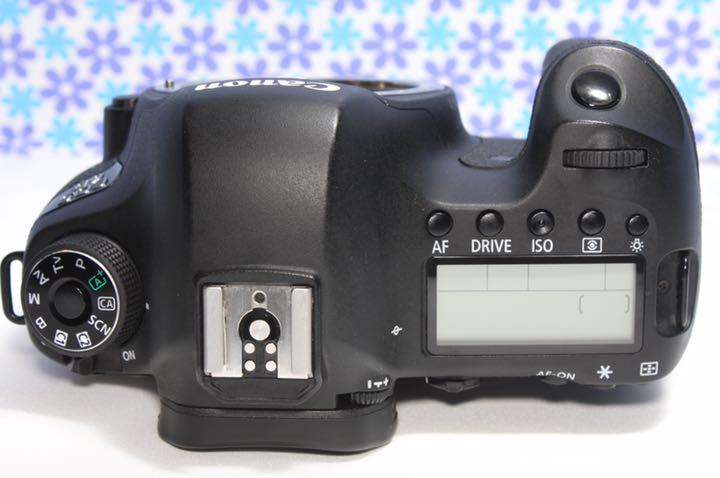 極美品 red heart Canon EOS 6D トリプルレンズセット red heart 標準 極美品 red heart Canon EOS 6D トリプルレンズセット red heart 標準