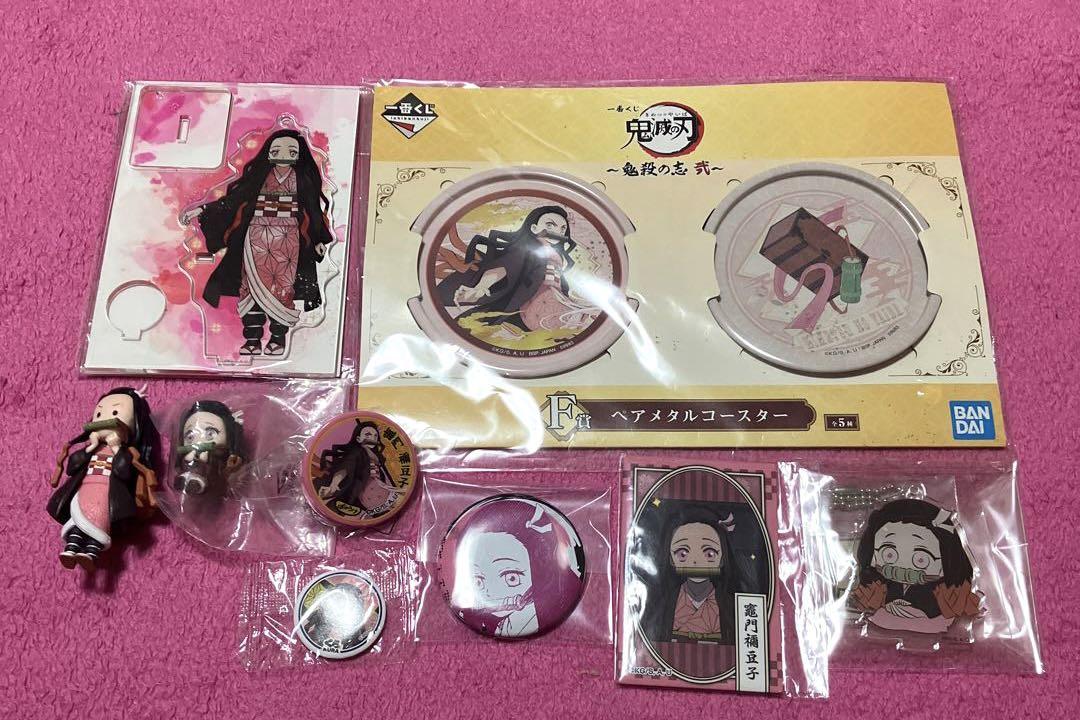 新品 鬼滅の刃 竈門ねずこグッズ大量まとめ売り 缶バッジ