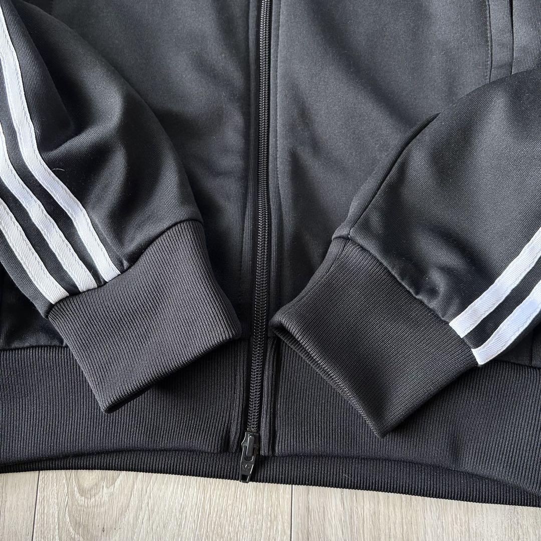 adidas ジャージ トラックジャケット M 黒/白 美品】adidas トラックジャケット ジャージ スーパースター M