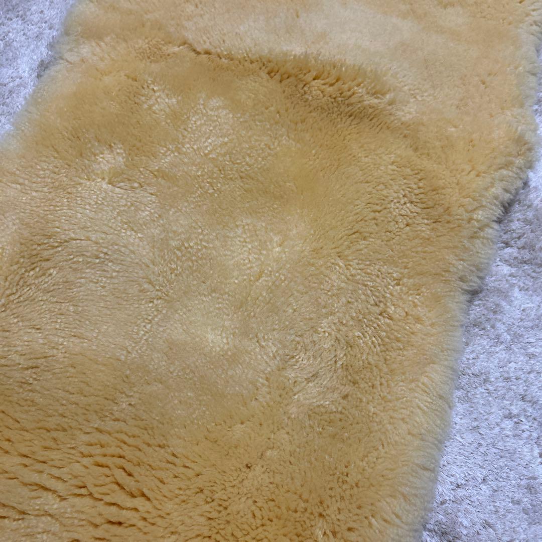 ムートンラグやや傷や汚れあり MARWIL-DEMENAGEMENTS_CH