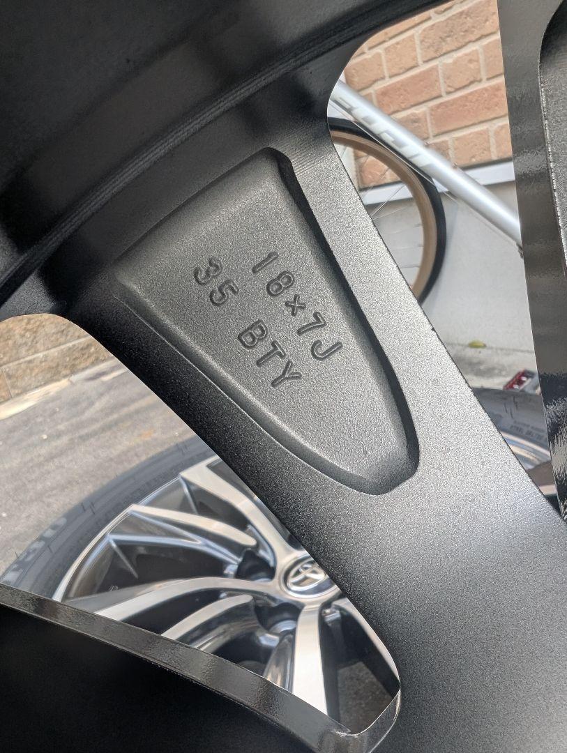 トヨタ ハリアー　純正　 18インチ ホイールセット　G