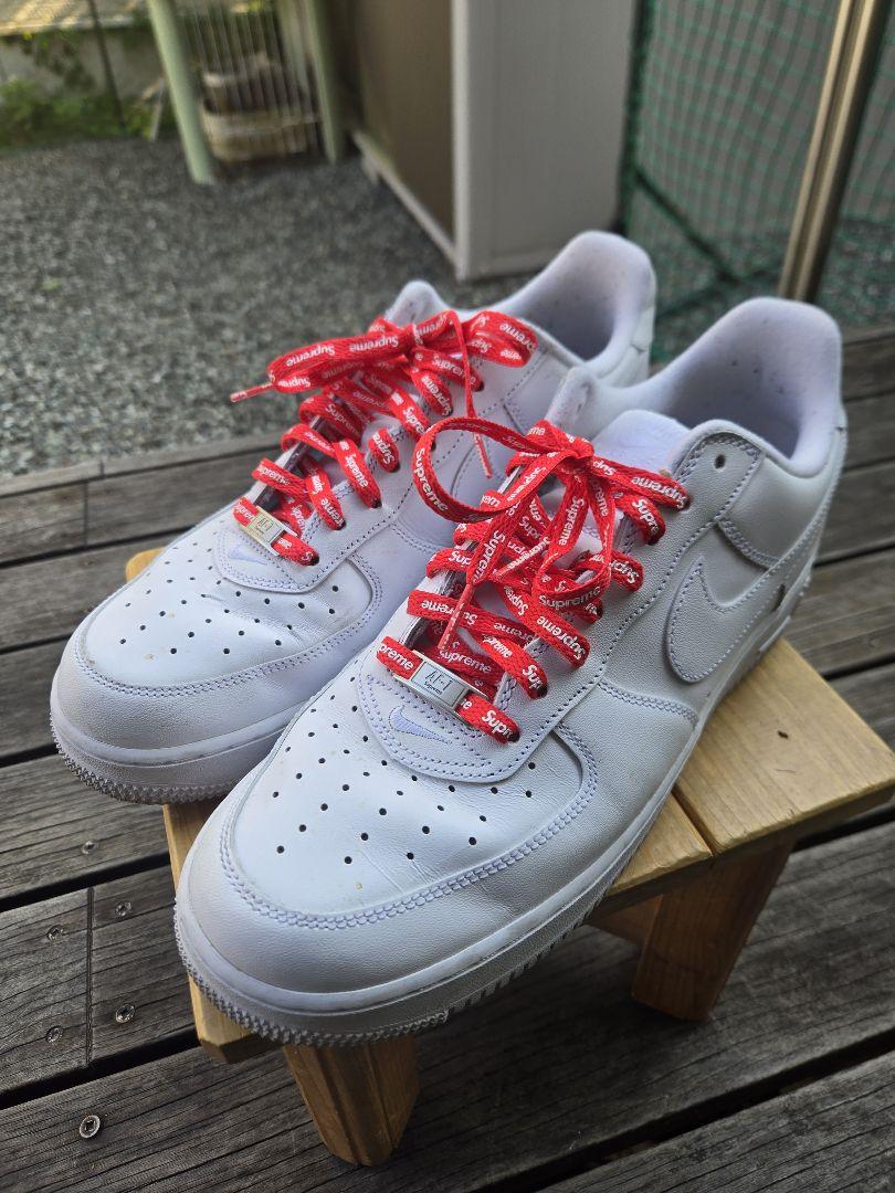 Supreme × Nike Air Force 1 Low 