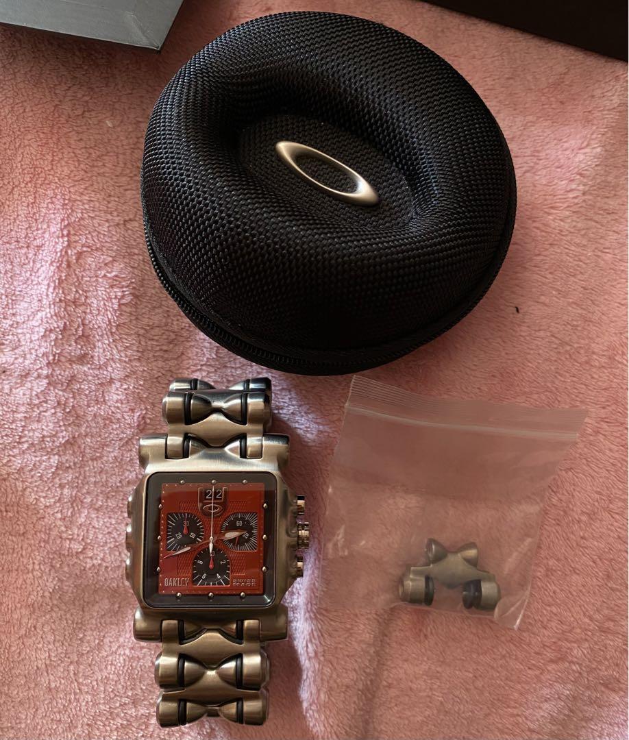 ●OAKLEY MINUTE