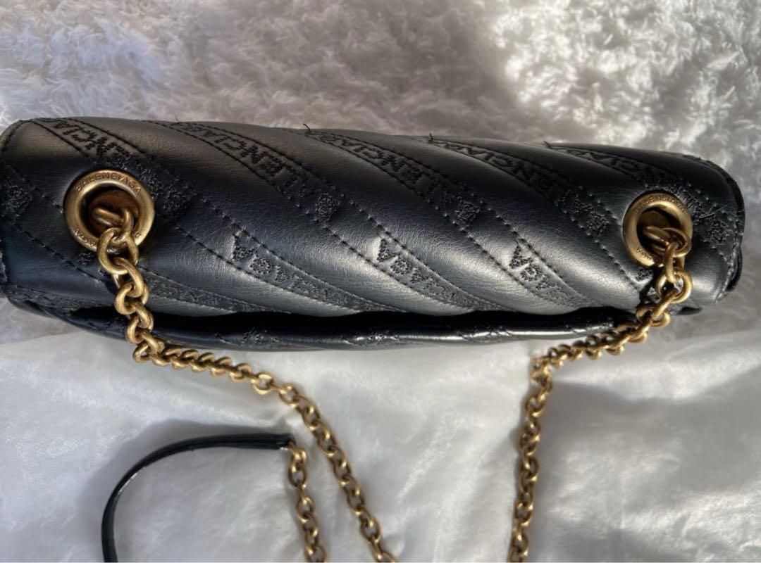 BALENCIAGA ブラックショルダーバッグ