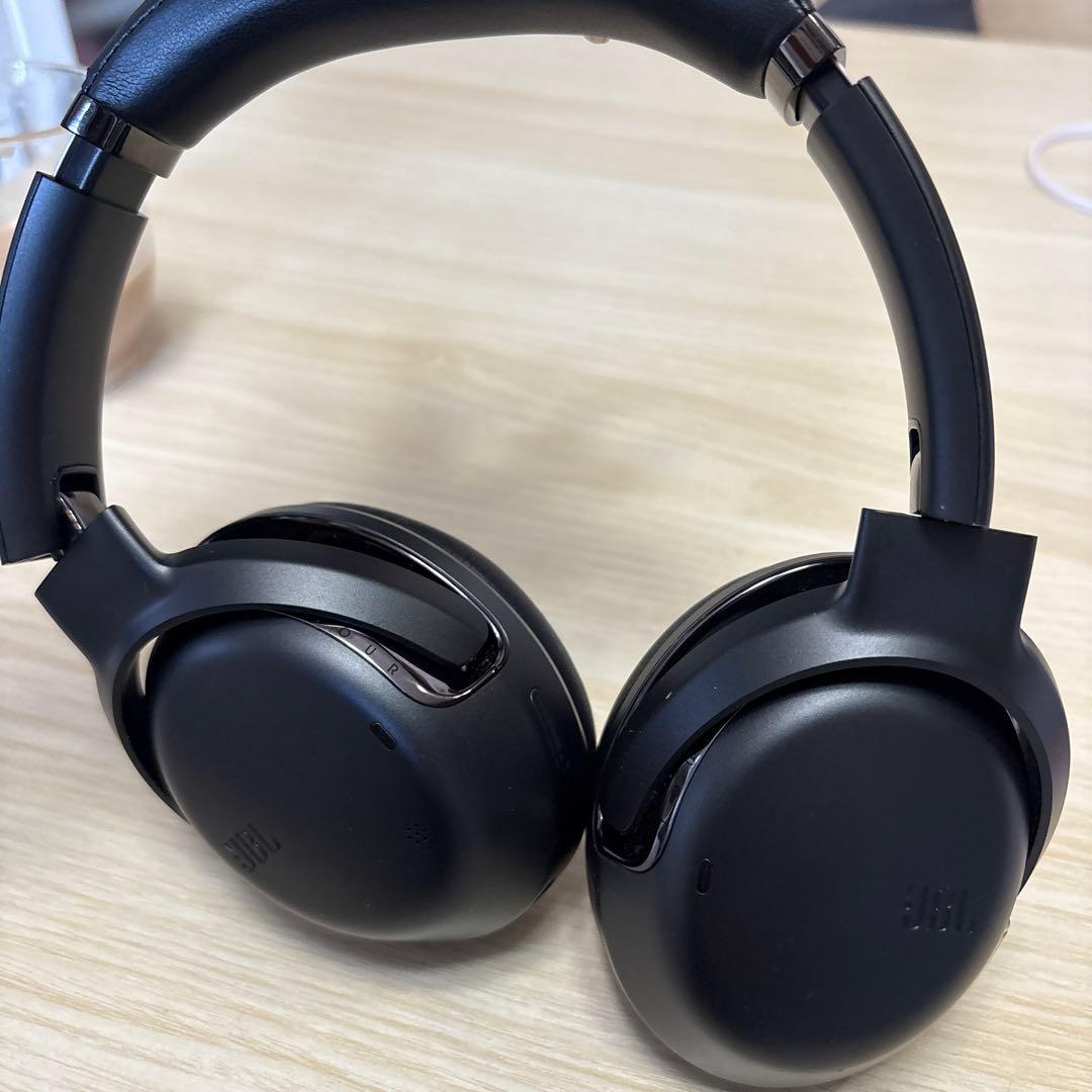 JBL ツアーワンエム2 JBL TOUR ONE M2 本体のみ 動作確認済み JBL ツアーワンエム2 JBL TOUR ONE M2 本体のみ 動作確認済み