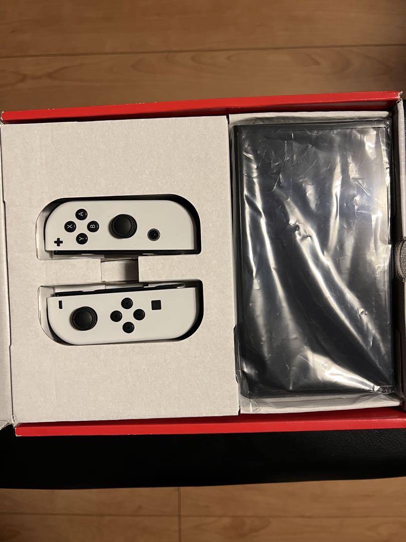 有機ELモデル Nintendo Switch ホワイト 使用期間短