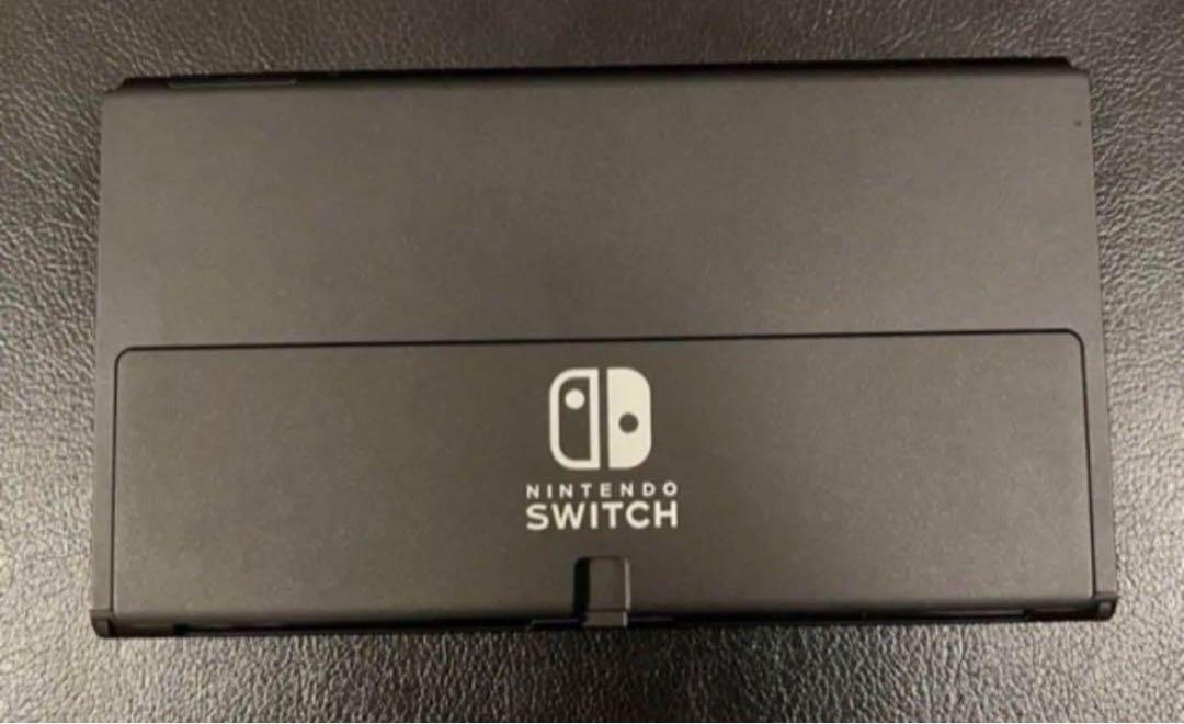 有機ELモデル Nintendo Switch ホワイト 使用期間短