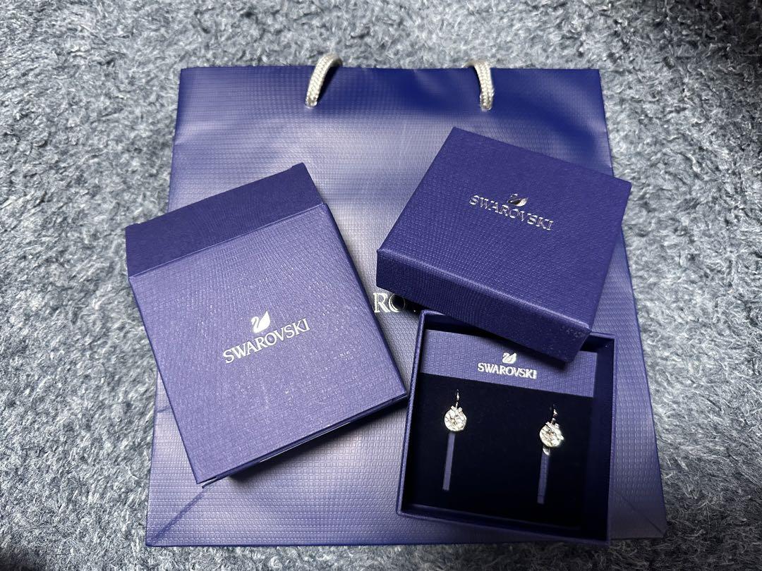 SWAROVSKI ピアス - アクセサリー快適