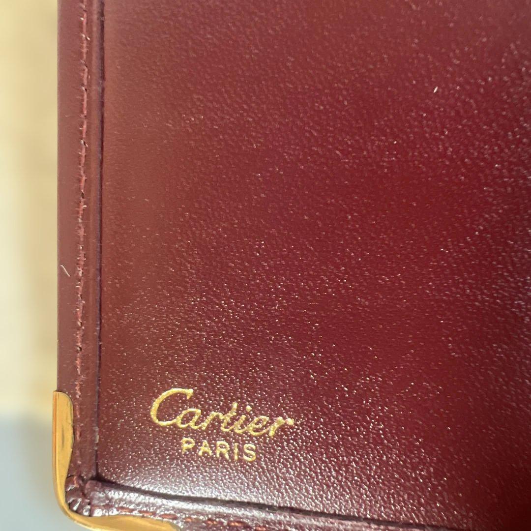 新品未使用⭐️カルティエ 二つ折り財布 型押しロゴ マスト