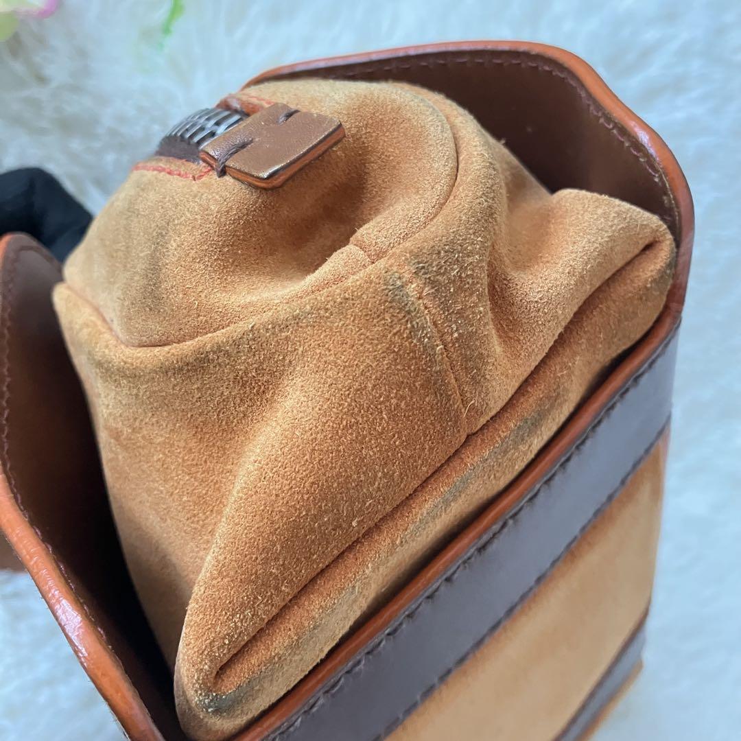 miumiu✨ミュウミュウ　ハンドバッグ　レザー　ミニバッグ