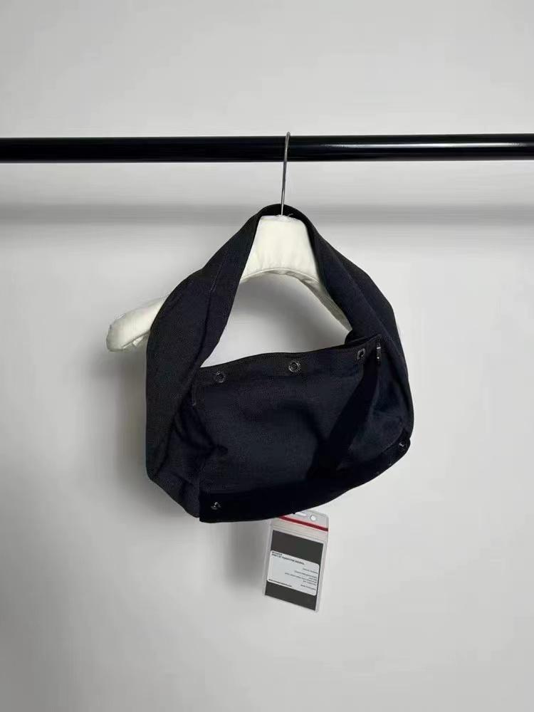 バッグ 23SS Kiko Kostadinov Hecuba Handbag 23SS Kiko Kostadinov Hecuba Handbag