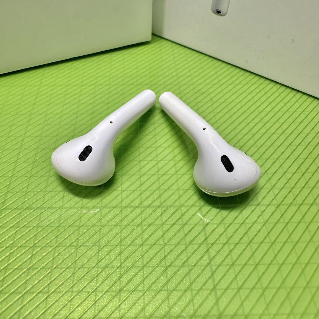 【現品限り一斉値下げ！】 AirPods 第一世代両耳 エアーポッズ正規品 純正品右左耳 R、L イヤホン