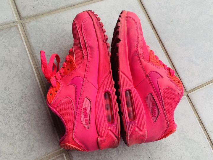 neon pink nike air max 90