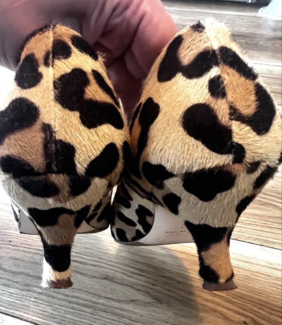 【美品】ネブローニ　37 ローヒール パンプス