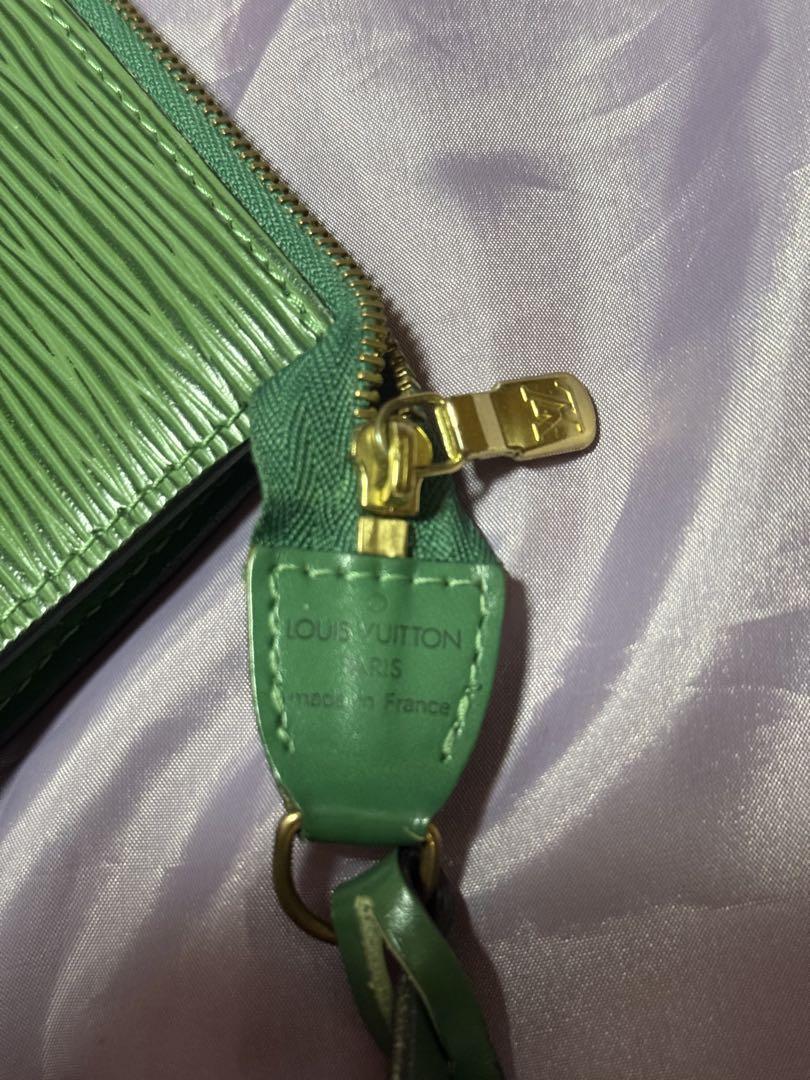 【LOUIS VUITTON】 ルイヴィトン　エピ　アクセソワール　　ポーチ