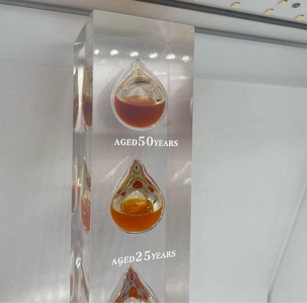 スペシャルセイル　サントリー山崎の液色の熟成年度を表現ディスプレイ