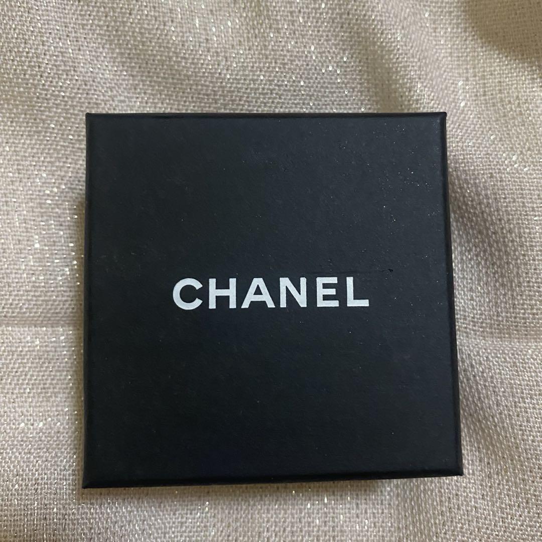 CHANEL ピアス ブラック ゴールド