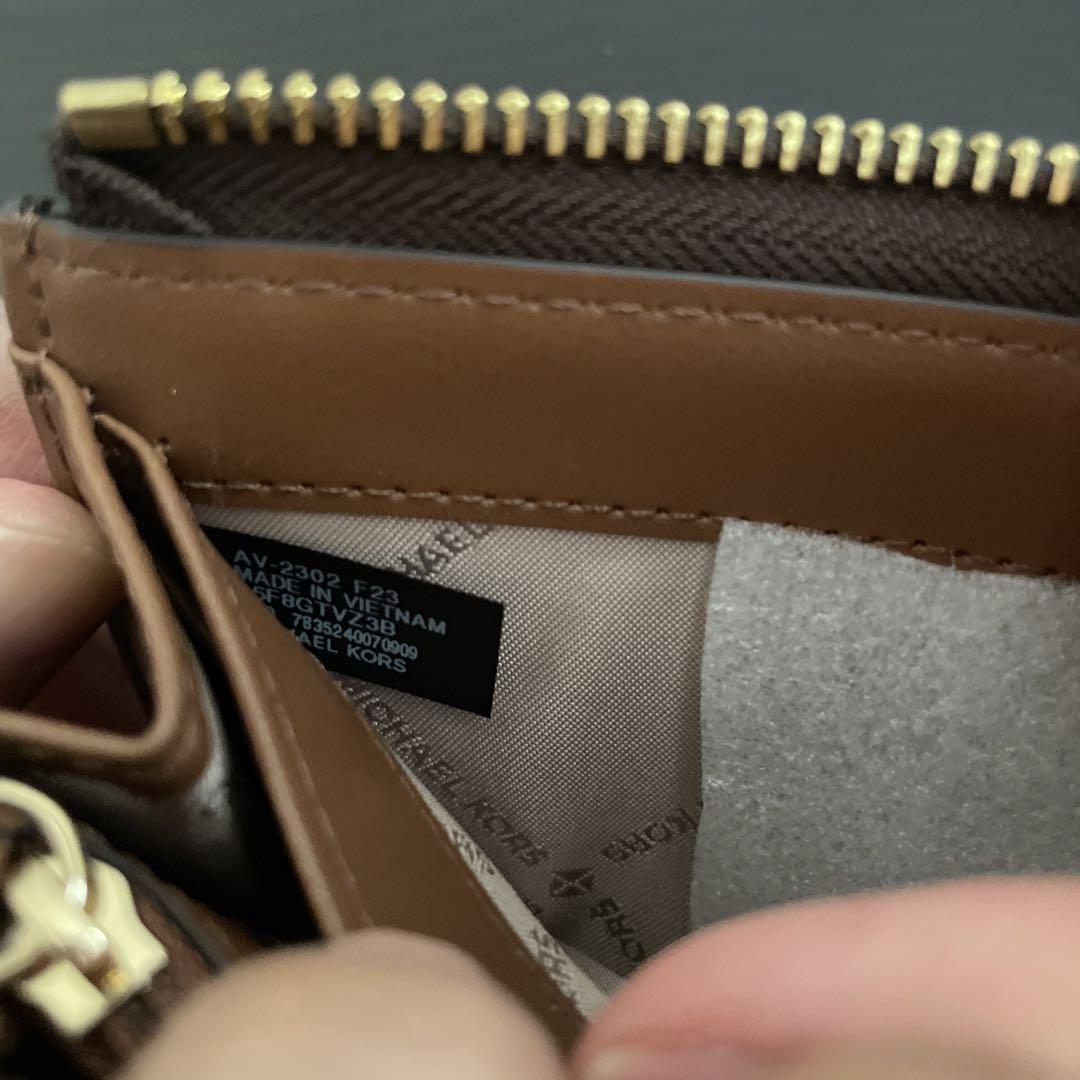 【新品未使用品】マイケルコース　長財布 新品未使用品✨マイケルコース MICHAEL KORS 長財布 L字ファスナー