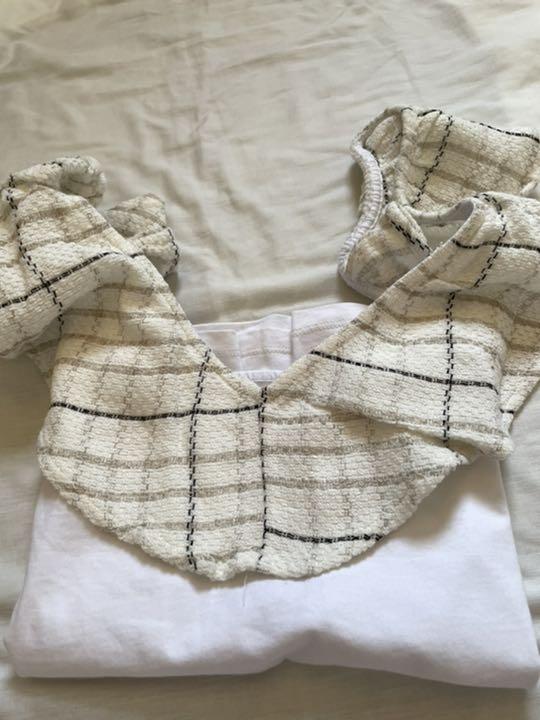 ZARA デコルテフリルタンクトップ Sサイズ - メルカリ ZARA デコルテフリルタンクトップ Sサイズ - メルカリ