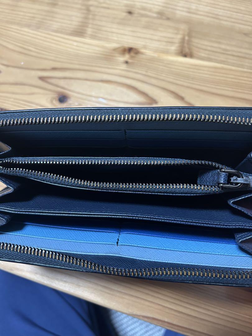 PRADA 財布