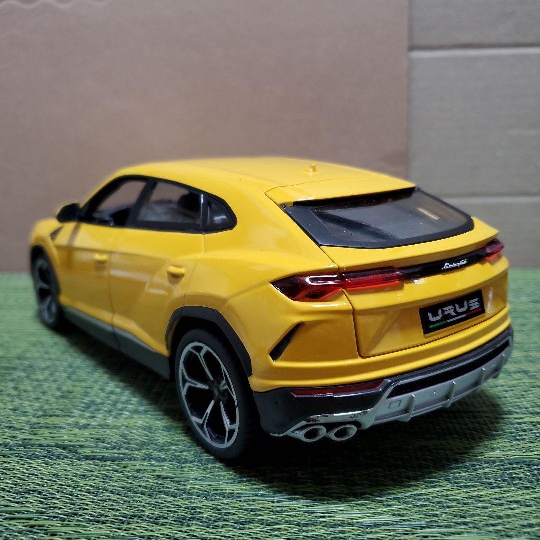 絶版品 レア ランボルギーニ ウルス 1/18