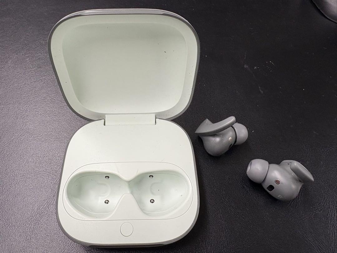 Beats Fit Proワイヤレスイヤホン グレー