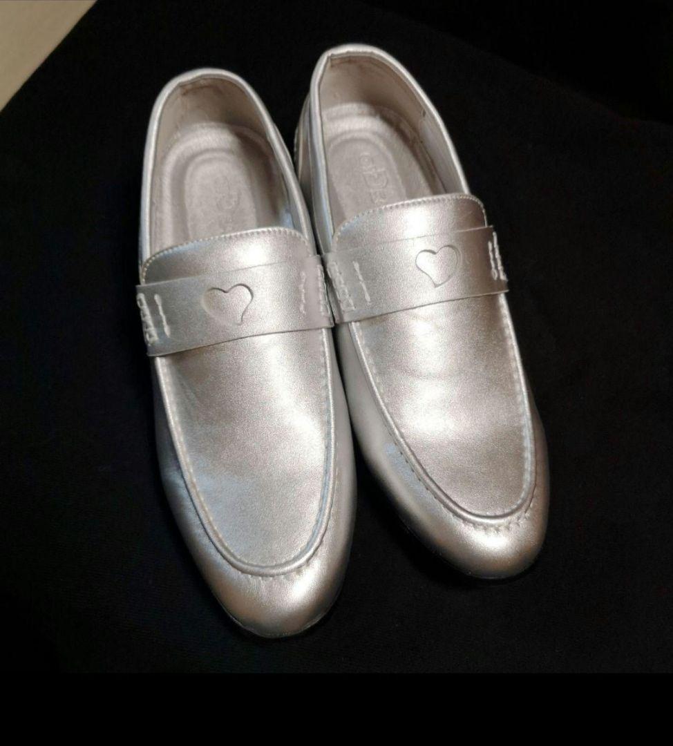 靴 GIDEAL. heart shaped loafer silver 43