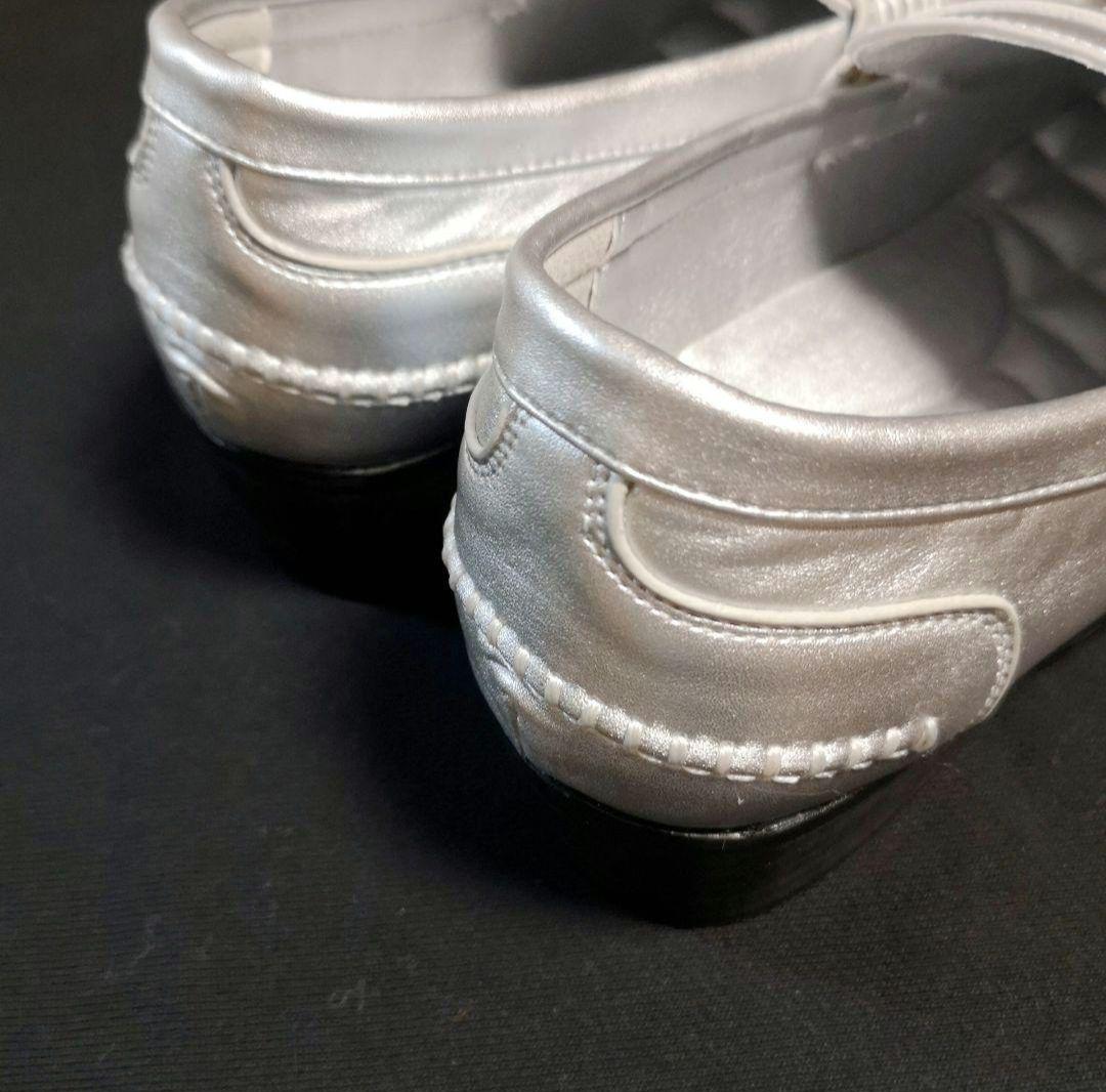 靴 GIDEAL. heart shaped loafer silver 43