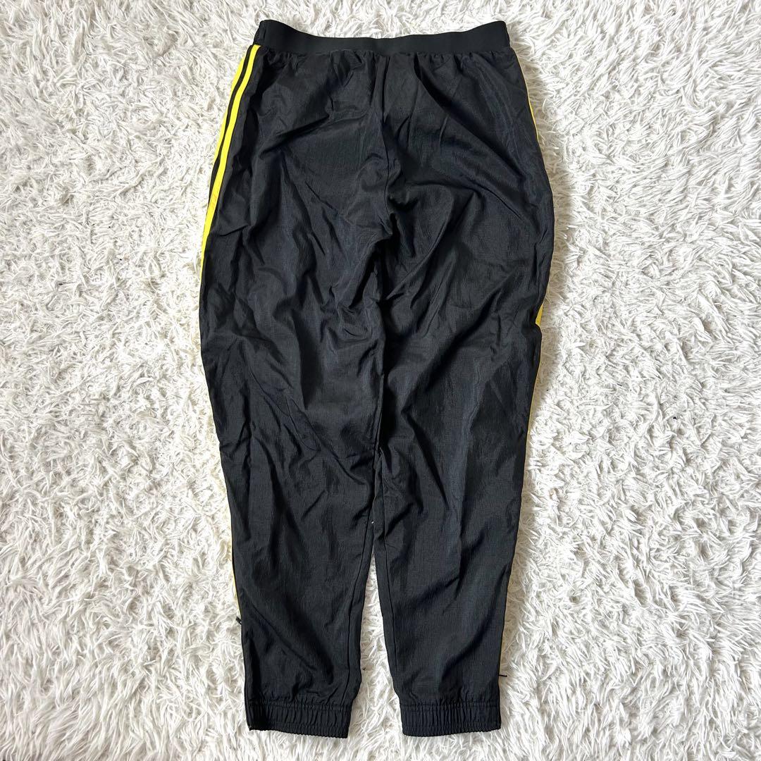 adidas Manchester United セットアップ ナイロン上下 黒 adidas Manchester United セットアップ ナイロン上下 黒 - メルカリ