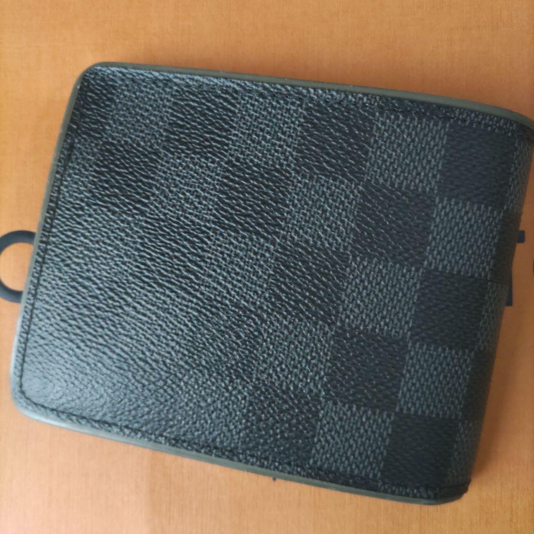 LOUIS VUITTON ダミエ・グラフィット 二つ折り財布