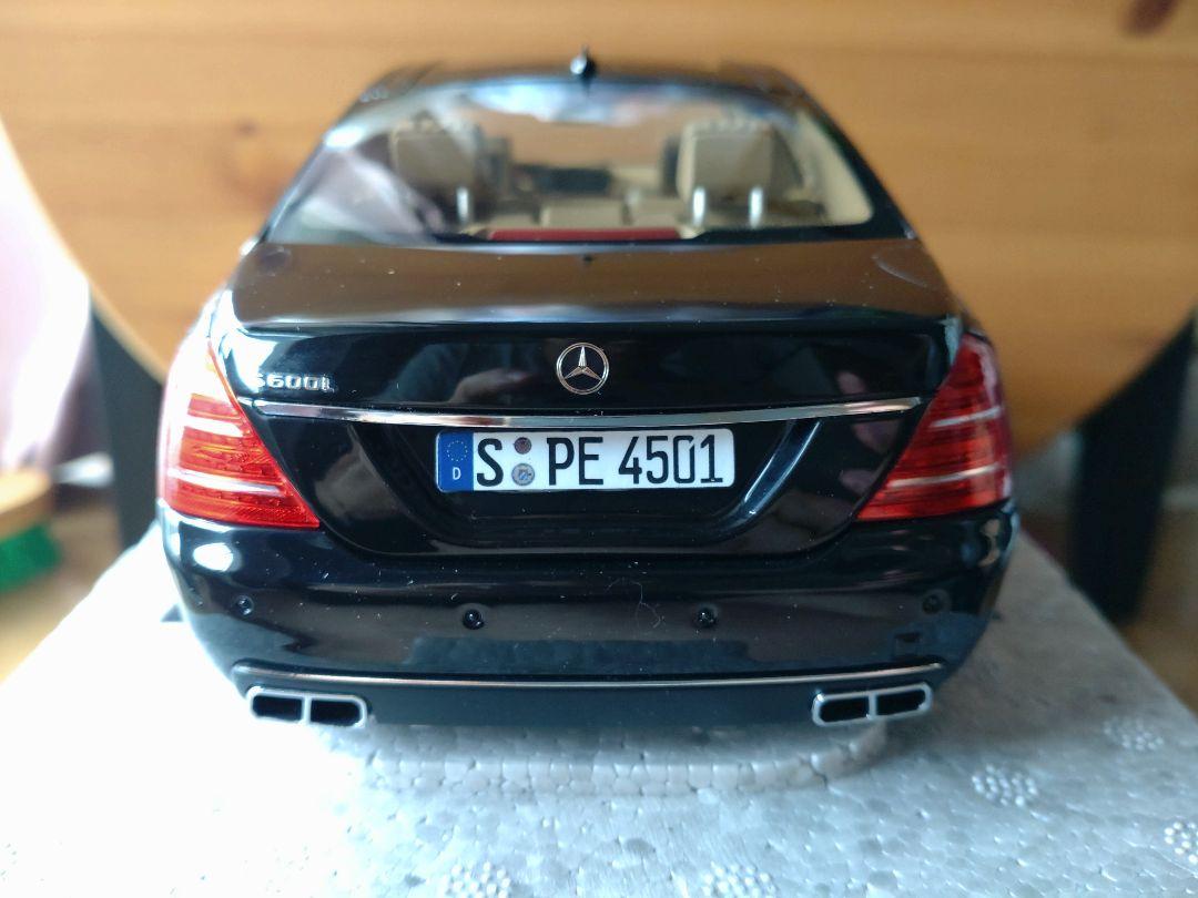 ミニカー Motorhelix Mercedes Benz S600l 1/18