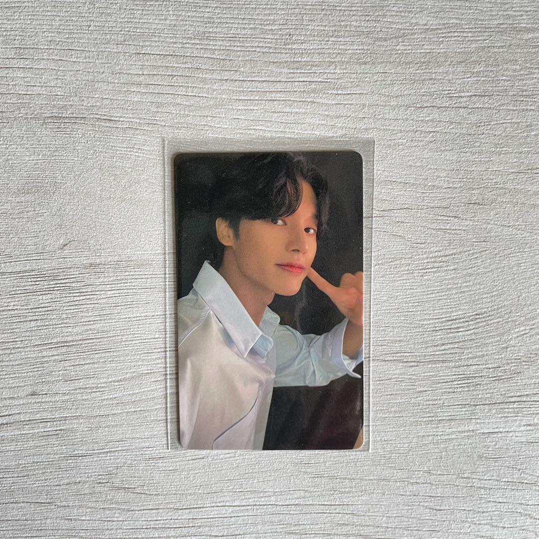 ATEEZ ウヨントレカtokopedia トコペディア