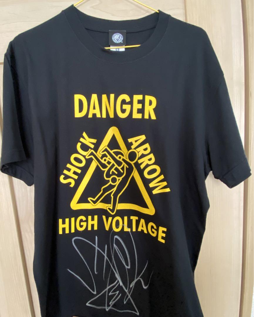 新日本プロレス SHO選手 サイン入りTシャツ XL - メルカリ